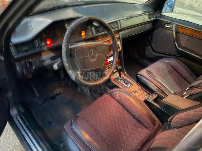 Mercedes E 300 1994, 333,000 km - 3.0 l - Bakı