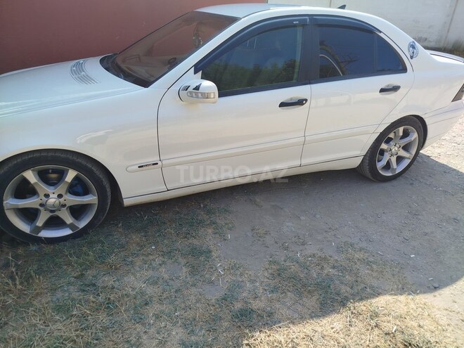 Mercedes C 200 2002, 161,173 km - 2.0 l - Xudat