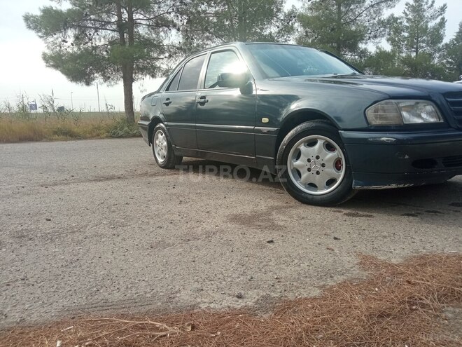 Mercedes C 220 1999, 350,000 km - 2.2 л - Bakı