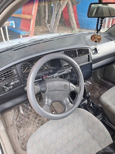 Volkswagen Golf 1992, 225,000 km - 1.6 l - Bakı
