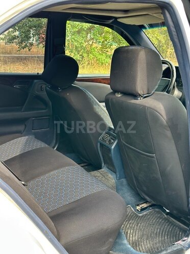 Mercedes E 220 1998, 382,000 km - 2.2 l - Bakı