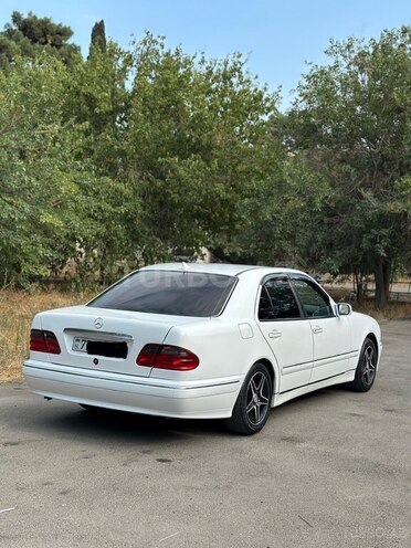 Mercedes E 220 1998, 382,000 km - 2.2 l - Bakı