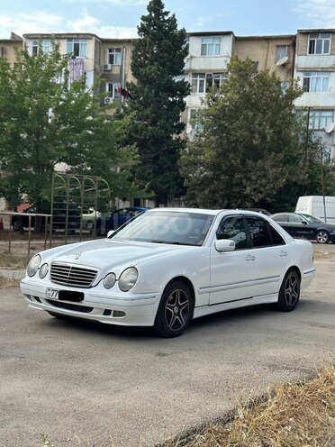 Mercedes E 220 1998, 382,000 km - 2.2 l - Bakı