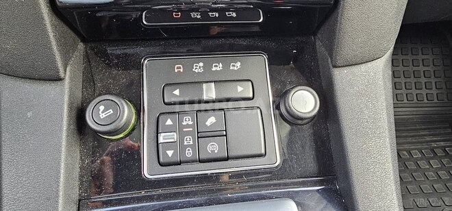 Land Rover Discovery 2015, 156,000 km - 3.0 l - Bakı