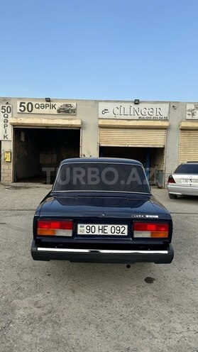 LADA (VAZ) 2107 2009, 80,000 km - 1.5 l - Salyan