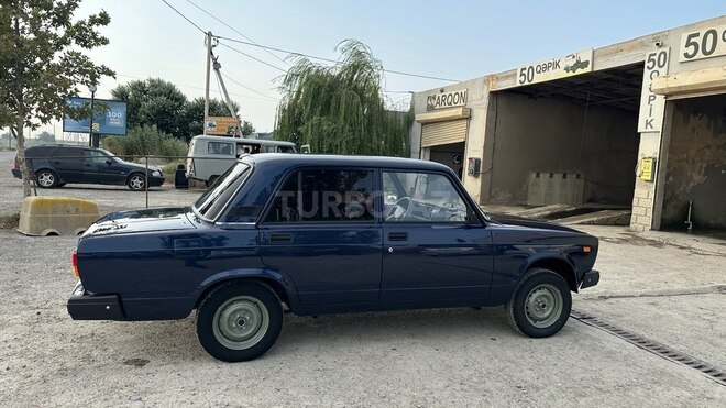 LADA (VAZ) 2107 2009, 80,000 km - 1.5 l - Salyan