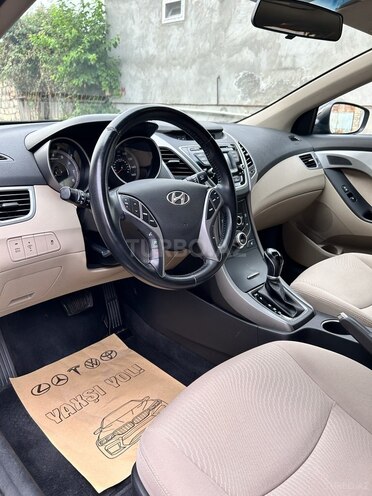 Hyundai Elantra 2015, 126,000 km - 1.8 l - Bakı