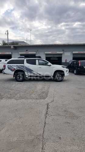 Mitsubishi L200 2021, 178,000 km - 2.4 л - Bakı