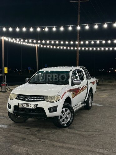 Mitsubishi L200 2012, 216,000 km - 2.5 l - Bakı