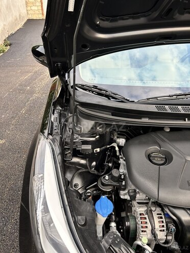 Hyundai Elantra 2015, 126,000 km - 1.8 l - Bakı