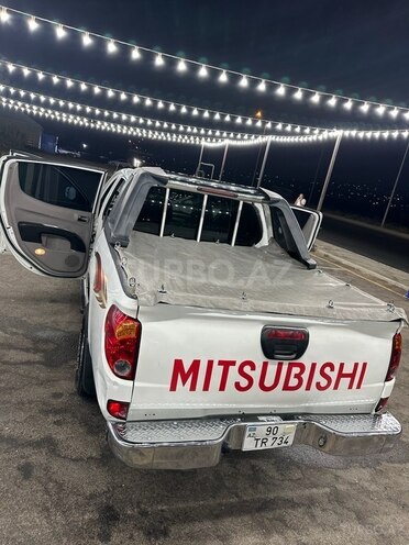 Mitsubishi L200 2012, 216,000 km - 2.5 l - Bakı