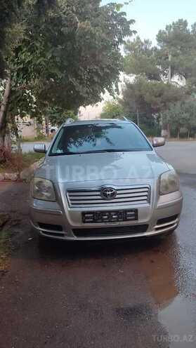Toyota Avensis 2004, 400,000 km - 2.0 l - Salyan
