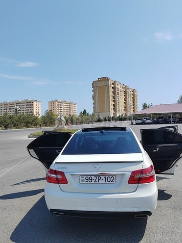 Mercedes E 350 4MATIC 2011, 244,000 km - 3.5 л - Bakı