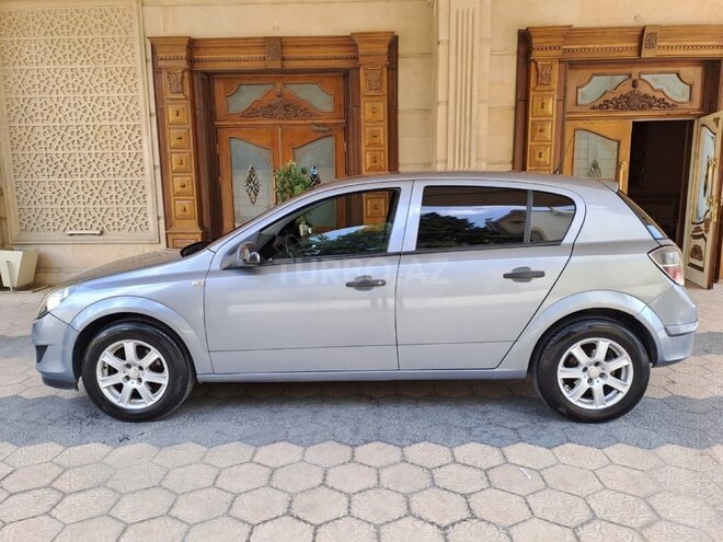 Opel Astra 2009, 270,000 km - 1.4 l - Bakı