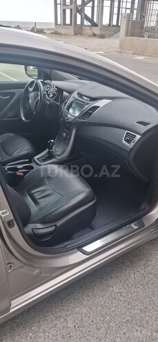 Hyundai Elantra 2015, 110,884 km - 1.8 l - Sumqayıt