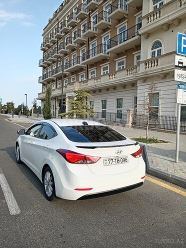 Hyundai Elantra 2015, 171,371 km - 1.8 л - Bakı