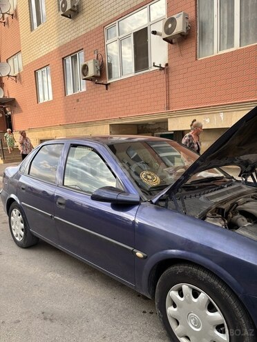 Opel Vectra 1996, 197,809 km - 1.6 l - Bakı