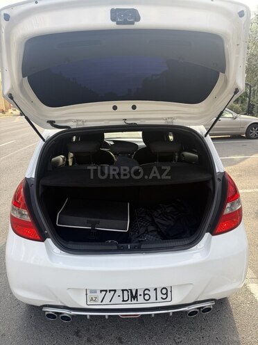 Hyundai i20 2011, 285,445 km - 1.4 l - Bakı