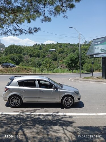 Opel Astra 2007, 224,000 km - 1.4 л - Bakı
