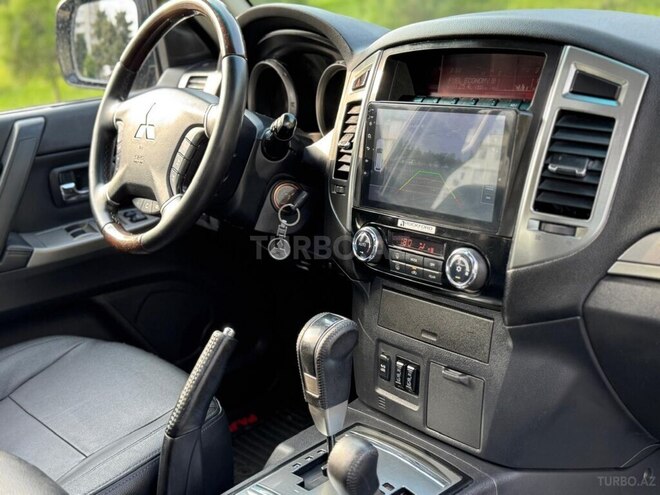Mitsubishi Pajero 2018, 138,000 km - 3.8 л - Bakı