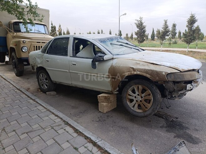 Opel Vectra 2000, 321,000 km - 1.8 l - Sumqayıt