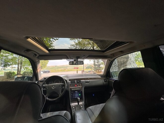 Mercedes E 240 2000, 284,488 km - 2.6 l - Şamaxı