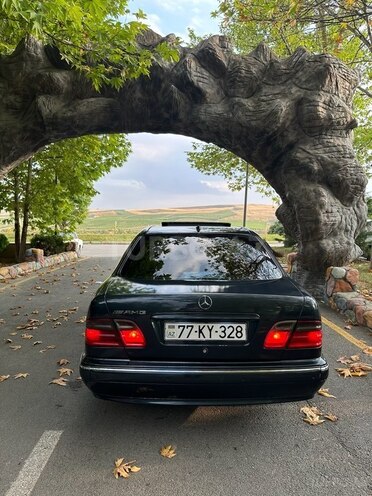 Mercedes E 240 2000, 284,488 km - 2.6 l - Şamaxı