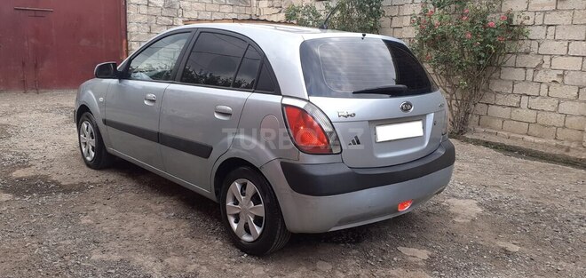 Kia Rio 2005, 390,000 km - 1.5 l - Biləsuvar