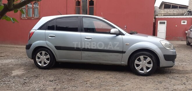 Kia Rio 2005, 390,000 km - 1.5 l - Biləsuvar