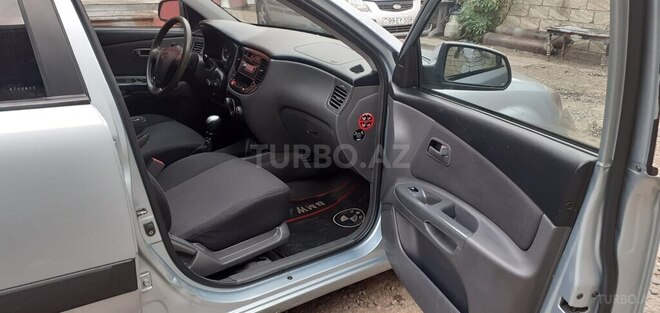Kia Rio 2005, 390,000 km - 1.5 l - Biləsuvar