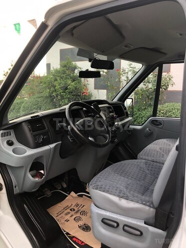 Ford Transit 2009, 239,382 km - 2.2 l - Balakən
