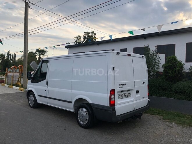 Ford Transit 2009, 239,382 km - 2.2 l - Balakən