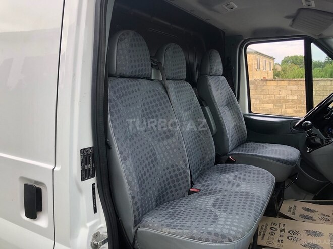 Ford Transit 2009, 239,382 km - 2.2 l - Balakən