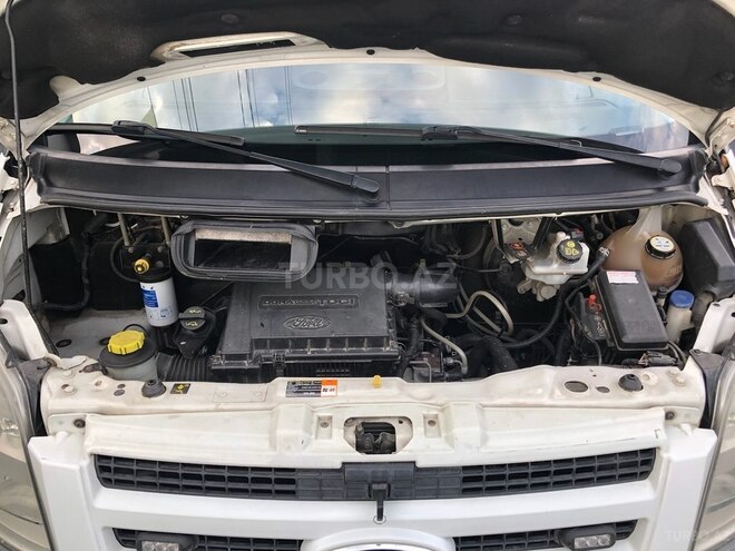 Ford Transit 2009, 239,382 km - 2.2 l - Balakən