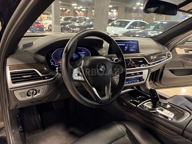 BMW 750 2019, 111,000 km - 3.0 l - Bakı