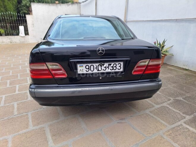 Mercedes E 240 2000, 358,000 km - 2.4 l - Bakı
