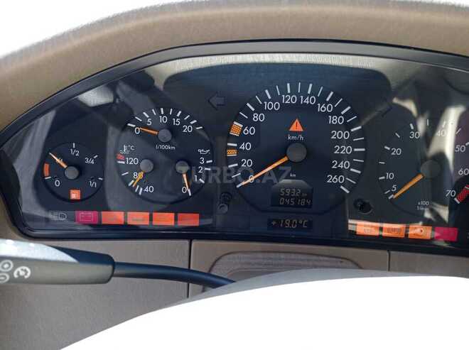 Mercedes S 320 1998, 451,840 km - 3.2 l - Quba