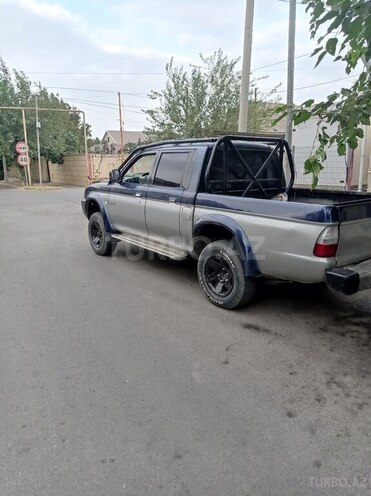 Mitsubishi L200 2003, 245,256 km - 2.5 l - Biləsuvar