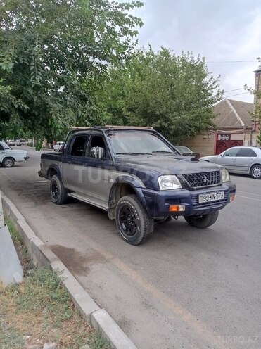 Mitsubishi L200 2003, 245,256 km - 2.5 l - Biləsuvar