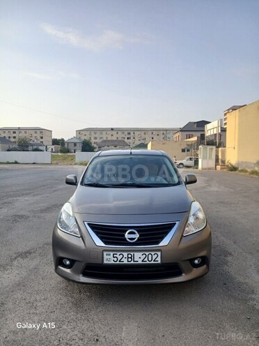 Nissan Sunny 2013, 126,000 km - 1.5 l - Salyan