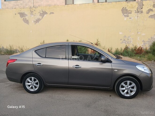 Nissan Sunny 2013, 126,000 km - 1.5 l - Salyan