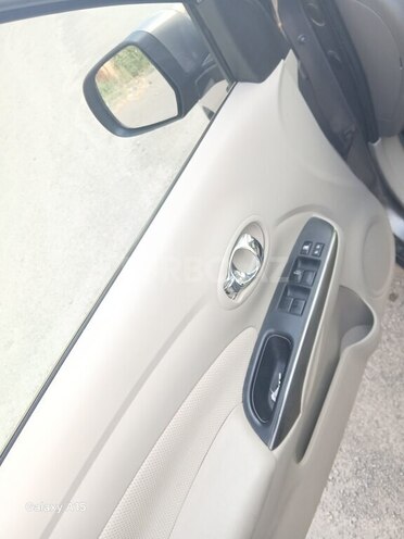 Nissan Sunny 2013, 126,000 km - 1.5 l - Salyan