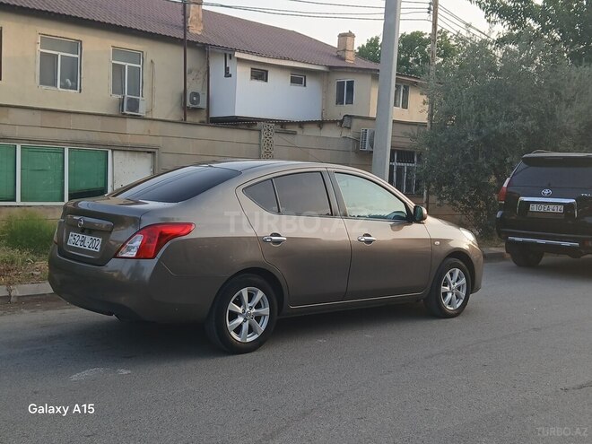 Nissan Sunny 2013, 126,000 km - 1.5 l - Salyan