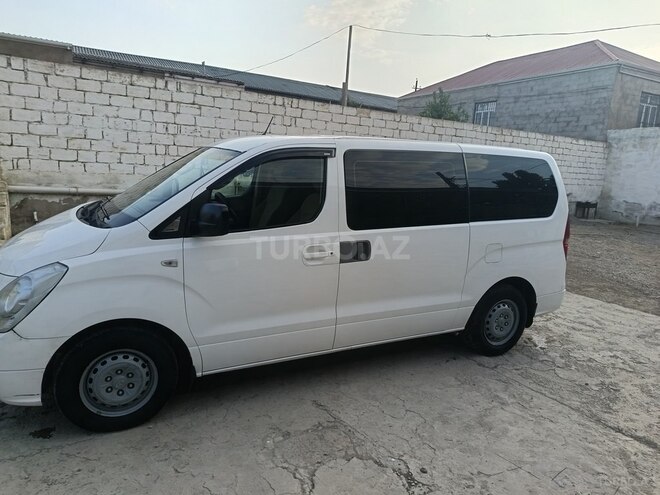 Hyundai H-1 2010, 318,000 km - 2.5 л - Bakı