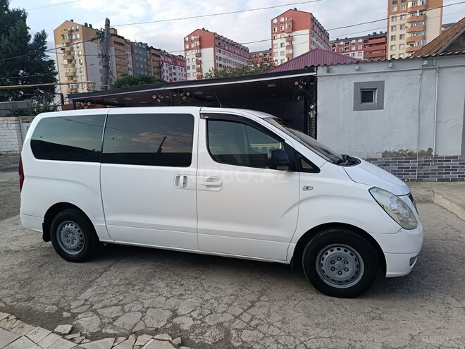 Hyundai H-1 2010, 318,000 km - 2.5 л - Bakı
