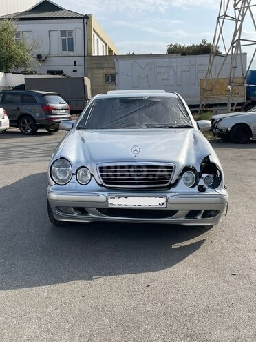 Mercedes E 320 2000, 354,518 km - 3.2 l - Bakı