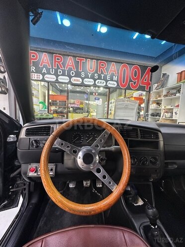 Volkswagen Golf 1997, 100,000 km - 1.8 l - Bakı