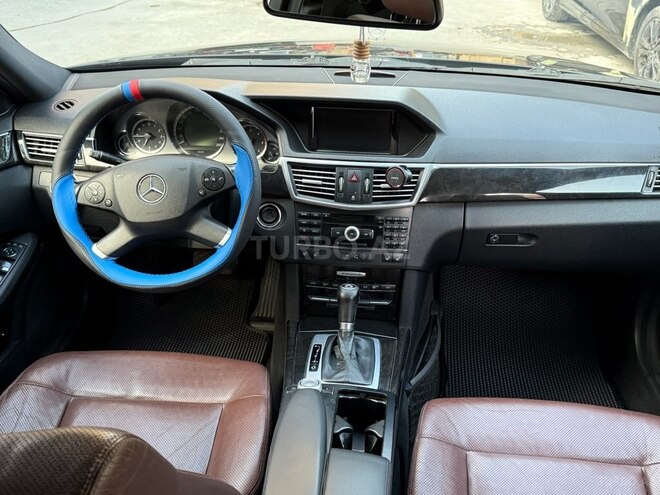Mercedes E 250 2009, 289,221 km - 2.1 l - Bakı