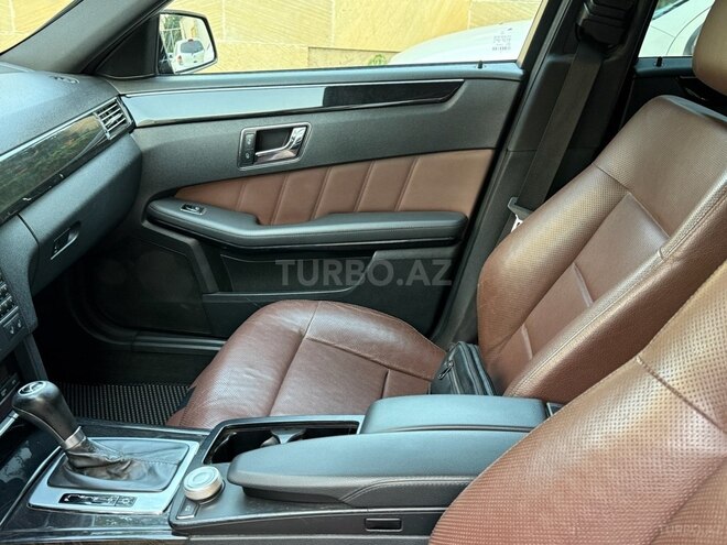 Mercedes E 250 2009, 289,221 km - 2.1 l - Bakı