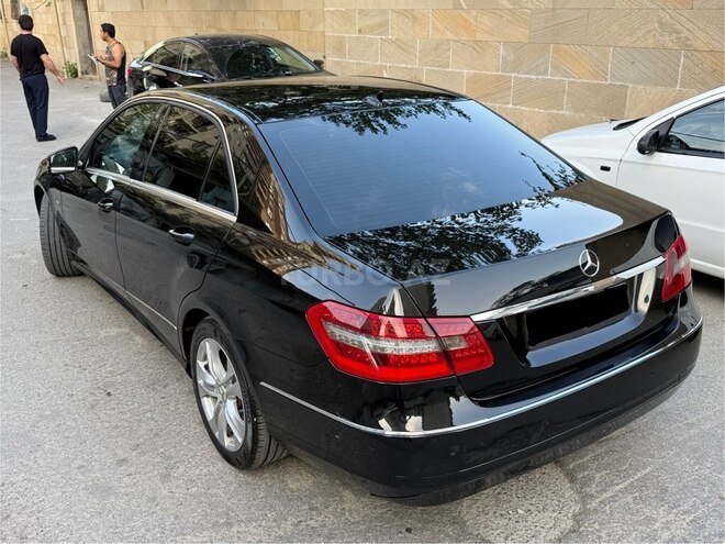 Mercedes E 250 2009, 289,221 km - 2.1 l - Bakı